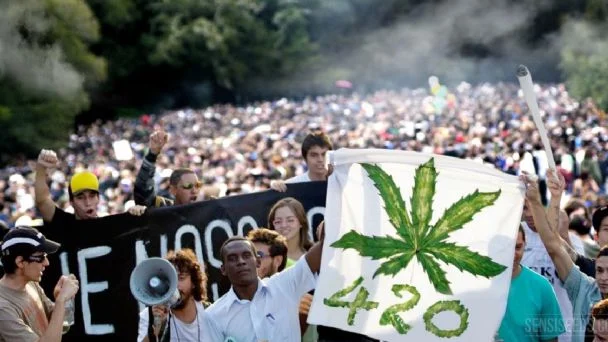 La combinación de números '420' se ha convertido en un símbolo que los consumidores de marihuana