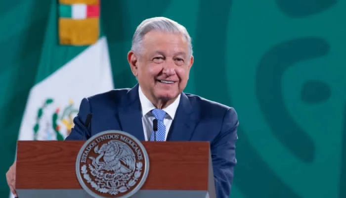 'Están muy desesperados': AMLO sobre denuncia por supuesta narcoelección