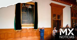 AMLO devela su retrato en Palacio Nacional