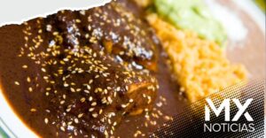 Mole poblano, entre las mejores salsas del mundo