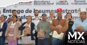 Ariadna Ayala y Armenta entregan apoyos a floricultores de Atlixco afectados por lluvias