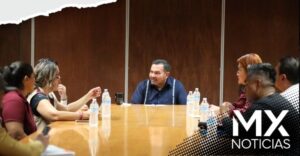 Pérez Cuéllar dialoga con personal de la SEGOB sobre Comités de Obra Comunitaria