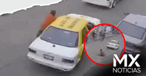 Taxista huye de revisión y arrastra a inspector por varios metros, en Tulancingo (VIDEO)