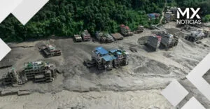 Inundaciones inesperadas en Nepal dejan al menos 98 muertos y 900 desaparecidos