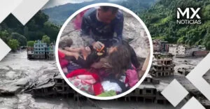 VIDEO | Rescatan niña de 5 años tras dos días bajo los escombros en Nepal