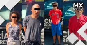 Detienen a cuatro personas dentro de baños de una primaria en Monterrey