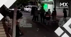 Hombre golpea a un niño porque le molestó cómo jugaba con su hijo en una fiesta en Iztapalapa; revelan video