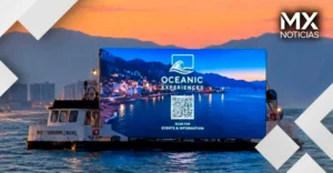Captan anuncios flotantes en mar de Puerto Vallarta en Jalisco; empresa responsable se pronuncia en redes