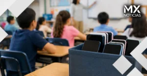 Entra en vigor el 3 de noviembre restricción de celulares en escuelas de todo el país