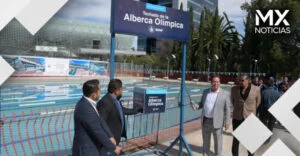 Colocan primera piedra del techado de la alberca olímpica en el Centro Acuático Universitario BUAP