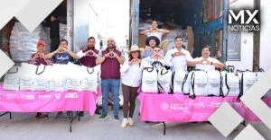 SEDIF entrega canastas alimentarias a familias vulnerables de la capital poblana