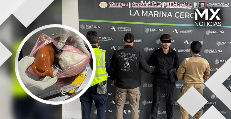 Aseguran 8.6 kilogramos de cocaína oculta en artesanías en el AICM
