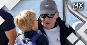 Juan Carlos I reaparece en la regata de Sanxenxo: el cariñoso reencuentro con su ahijado