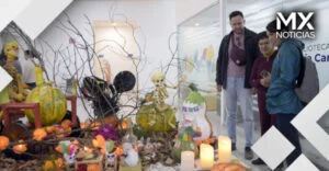 Universidad para Adultos BUAP celebra la tradición del Día de Muertos
