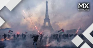 Francia anuncia toques de queda y apoyos económicos tras tensas protestas