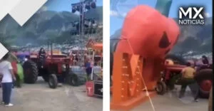 VIDEO | Mujer pierde el control y destroza con tractor adornos de festival de las calabazas en Monterrey